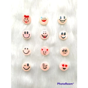 24 Adet 15 Mm Yuvarlak Pembe Karışık Emoji Desenli Düğme