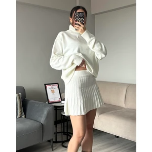 AB Looks Kadın Ekru Kalın Kışlık Kazak ve Pileli Mini Etek Ikili Takım Pamuk Kışlık Boğazlı Alt Üst Triko Takım