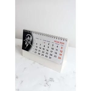 2026 Atatürk Masa Takvimi - 15 Yapraklı Piramit Takvim (14X20 Cm)