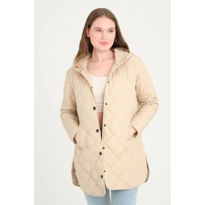 Kadın Kapüşonlu Oversize Kapitone Kumaşlı Yırtmaçlı Mont
