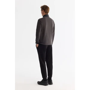 Avva Erkek Antrasit Soğuğa Dayanıklı Fermuarlı Dik Yaka Polar Regular Fit Sweatshirt A42Y1380