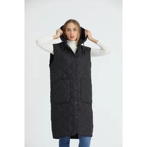 Kadın Kapüşonlu Oversize Kapitone Kumaşlı Yıtmaçlı Uzun Yelek