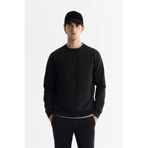 Avva Erkek Siyah Regular Fit Bisiklet Yaka Baskılı Elastan Sweatshirt A42Y1335