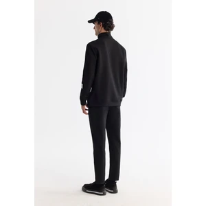 Avva Erkek Siyah Dik Yaka Pamuklu Baskılı Elastan Regular Fit Sweatshirt A42Y1202