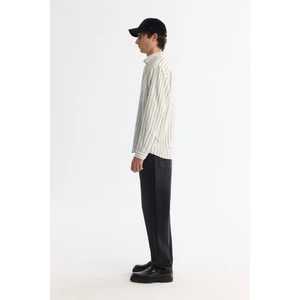 Avva Erkek Beyaz Alttan Britli Yaka Çizgili Rayon Regular Fit Gömlek A42Y2051