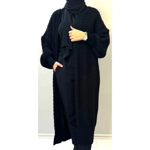 Kışlık Kadın Uzun Oversize Triko Hırka – Şık ve Konforlu Tasarım