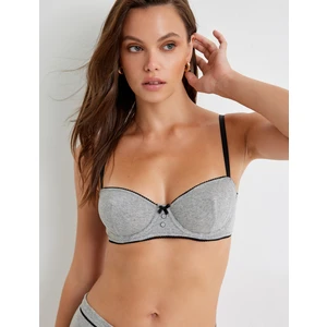 Fiyonk Detaylı Pamuklu Dolgusuz Balenli Sütyen