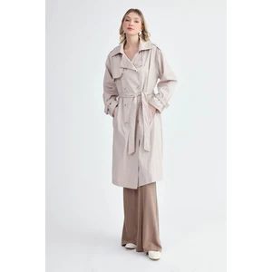 Metal Düğmeli Kemerli Trençkot