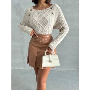 Nosia Fashion Kadın Düğme Detaylı Kayık Yaka Bej Triko Kazak