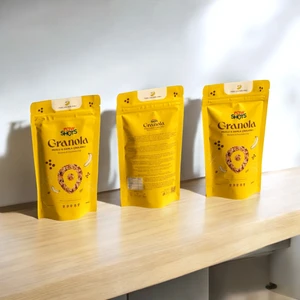 Rawshots Muzlu & Damla Çikolatalı Granola 300G x 3 Avantajlı Paket