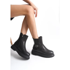 Remba Siyah Kalın Tabanlı Fermurlı Lastikli Tokalı Günlük Rahat Bot