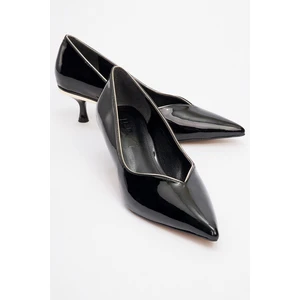 Eupho Siyah Rugan Kadın Kısa Topuklu Ayakkabı