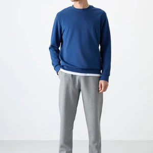 Basic Erkek Sweatshirt - Kompakt Kumaş, Uzun Kollu, Yumuşak ve Rahat - Gri (Günlük ve Casual Giyim Için)
