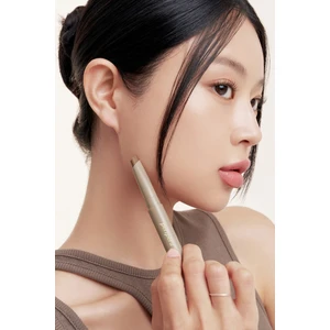 Pratik Uygulanan Çift Taraflı Kontür Stick PERIPERA V Shading Blending Stick (002 Deep Brown)
