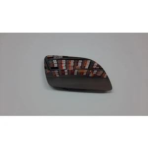 Volkswagen Polo Iv 2001-2005 Model Arası Isıtmalı Sağ Taraf Ayna Camı