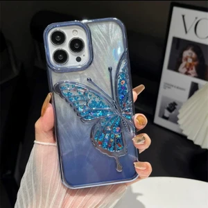 iPhone 15 Pro Max Uyumlu 3D Kelebekli Sulu Simli Kamera Koruma Çıkıntılı Lüks Kılıf