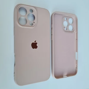 Apple iPhone 16 Pro Kamera Korumalı Içi Kadife Lansman Silikon Kılıf