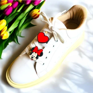 Spor Ayakkabı Bağcık Jibbitz / Charm / Süsü Minnie Mouse ve Kalp 2 Li Set
