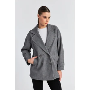 Kadın Gri Oversize Kısa Kaşe Kaban