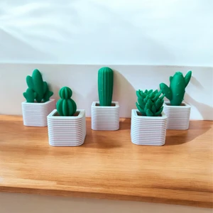 Yeşil Kaktüslü Beyaz Saksı Buzdolabı Magnet Veya Dekoratif Obje