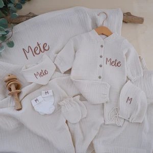 Momand Design 6 Lı Set Erkek Bebek İsimli Müslin Hastane Çıkışı