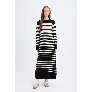 Regular Fit Çizgili Uzun Kollu Maxi Triko Elbise C3539AX24WN