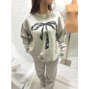 Bliss Mood Kurdele Fiyonk Sweat Kazak Oversize bedenlidir S m L bedenleri mevcuttur kalıp geniştir