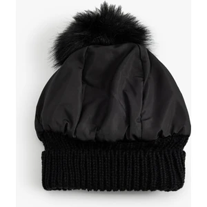 Bere Ponpon Detaylı Katlamalı