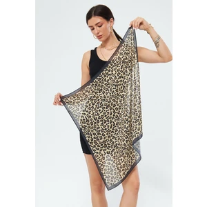 Kadın Fular Bandana - %100 Polyester, Kırmızı, Farklı Desenler, Yumuşak Dokulu, Günlük ve Özel Günler için İdeal