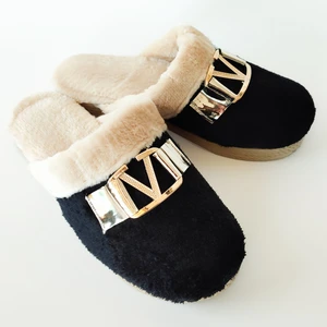 1112- Kadın Ev Terliği