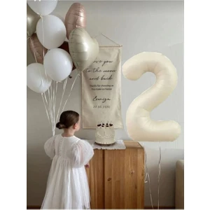 Papatya Süs Evi 2 Yaş Retro Krem Karamel Folyo Balon Seti