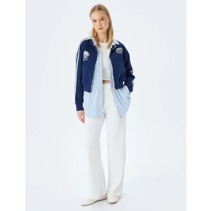 Dik Yaka Fermuarlı Cep Detaylı Biyeli Crop Kolej Sweatshirt