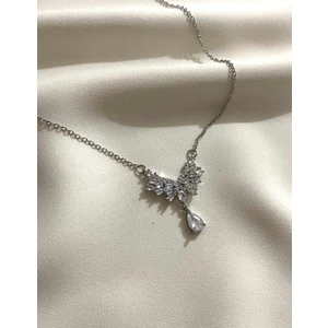 Gün Işığı Aksesuar Kanat Şeklinde Taşlı Çelik Kolye
