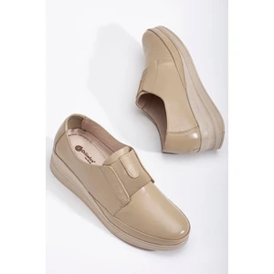 Dilimler Ayakkabı Hakiki Deri Ortopedik Kadın Dolgu Topuklu Ayakkabı Bej Elastik Bantlı Bağsız
