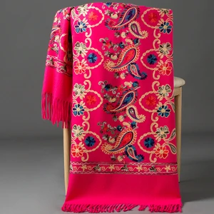 Sonbahar ve Kış Işlemeli Çiçek Kaşmir Şal Etnik Stil Eşarp (Yurt Dışından)