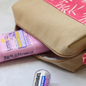 Wolo Makyaj/ Kalem Çantası_pembe _ Üzerine  Yaprak Desenli %100 Pamuklu 