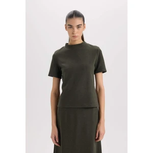 Slim Fit Dar Kesim Yarım Balıkçı Yaka Kısa Kollu Tişört D9758AX24WN