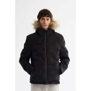 Avva Erkek Siyah Kapüşonlu Su İtici Rüzgar Geçirmez Kaz Tüyü Şişme Comfort Fit Mont  A42Y6010