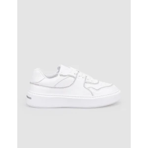 %100 Hakiki Deri Beyaz Rugan Bağcıklı Kadın Spor Ayakkabı