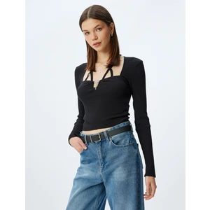 Uzun Kollu Pencere Detaylı Fiyonk Aksesuarlı Slim Fit Fitilli Tişört