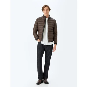 Dik Yaka Etiket Detaylı Slim Fit Şişme Ceket