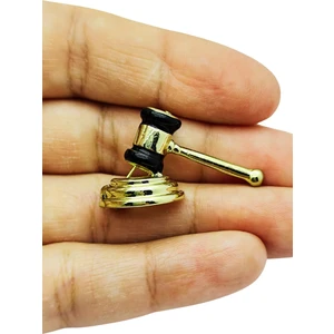 Bb Adalet Tokmağı Broş