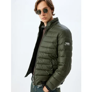 Dik Yaka Etiket Detaylı Slim Fit Şişme Ceket