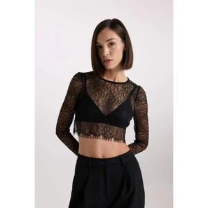 Crop Bisiklet Yaka Dantel Uzun Kollu Bluz E0210AX24AU