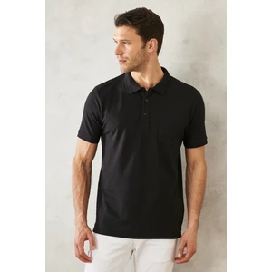 AC&Co / Altınyıldız Classics Erkek Çekmeyen Pamuklu Kumaş Regular Fit Rahat Kesim Koyu Siyah Kıvrılmaz Polo Yaka Cepli Tişört