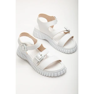 Tonny Black Kadın Beyaz Kalın Poli Taban Çift Tokalı Tek Bantlı Sandalet