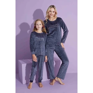 Yeni Sezon Yıldız Desenli Trend Model Kadife Anne/kız Çocuk Pijama Takımı 2776-FÜME