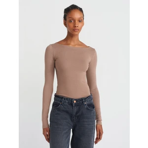 31332 Kayık Yaka Uzun Kollu Top-Vizon