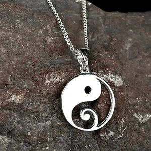 Ebrar Silver Gümüş Yin & Yang Kolye 925 Ayar Gümüş Yin ve Yang Figürlü Unisex Kolye