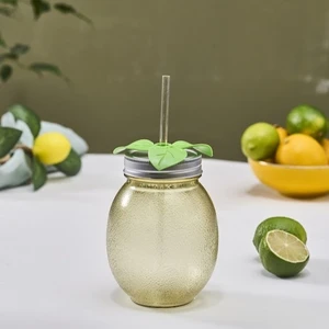 Limon Transparent Pipetli Su Şişesi 700 ml